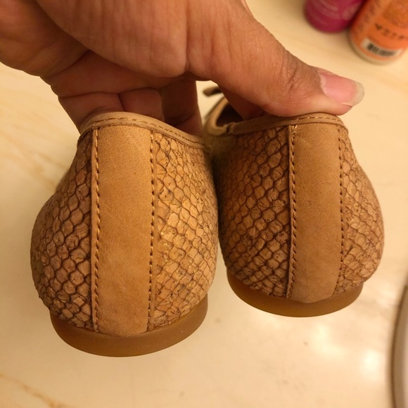 BORN Snakeskin Style Flats 9 - Picture 4 of 5